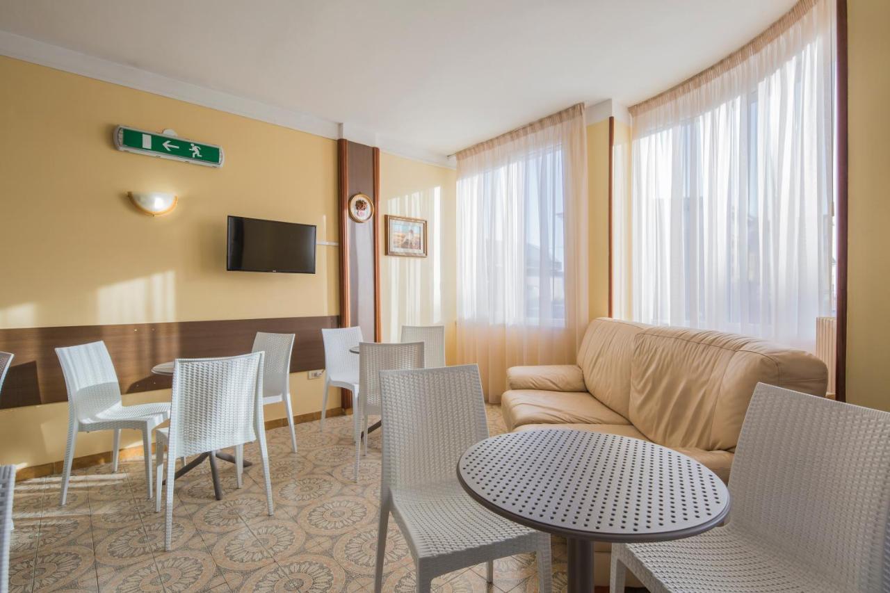 Hotel Rosy Battipaglia Exterior photo